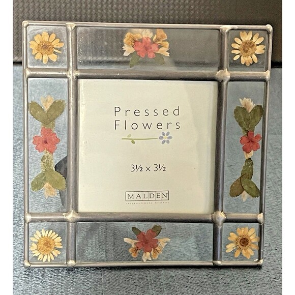 VTG Leaded Glass Picture Frame, Embedded Dried Pressed Flowers for 3.5x3.5 Photo - Picture 1 of 3